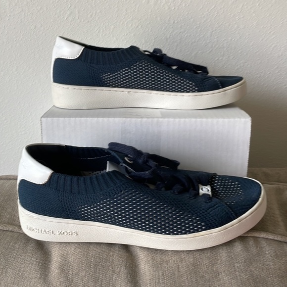 Michael Kors sneakers used size 8 - Picture 2 of 8